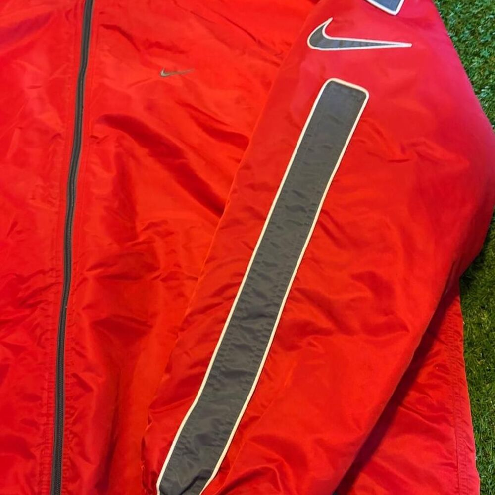 Nike Men's Red Jacket - Picture 4 of 6